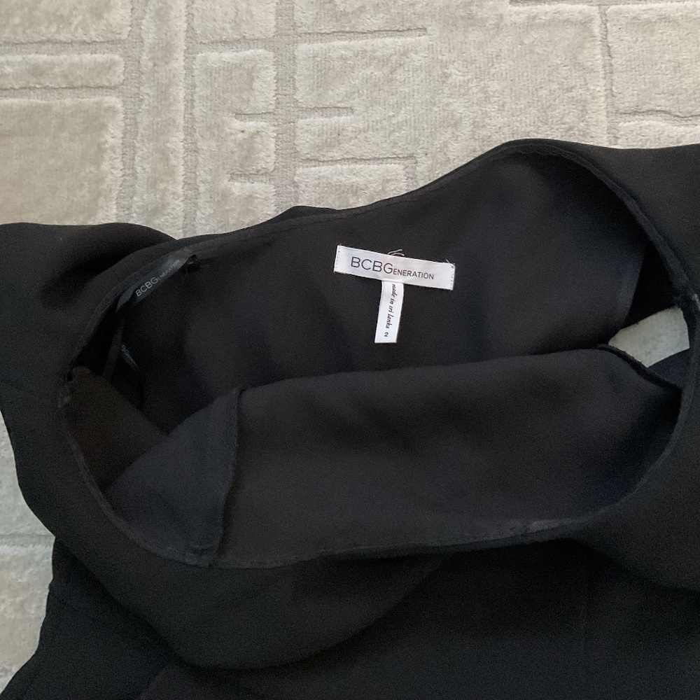 BCBG Generations one shoulder jumpsuit - Picture 5 of 7